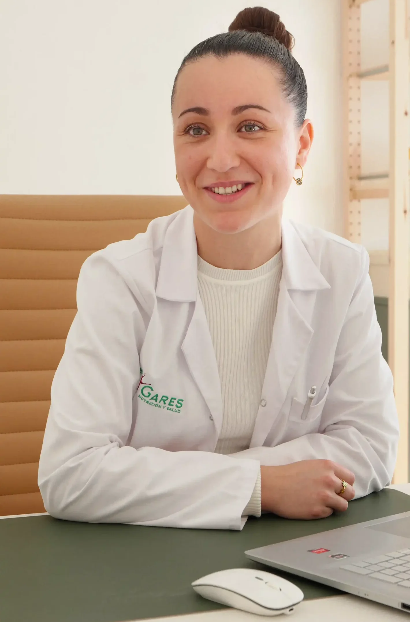 Consulta de Nutrición Hormonal, SOP y Endometriosis en Santander - Gares Nutrición
